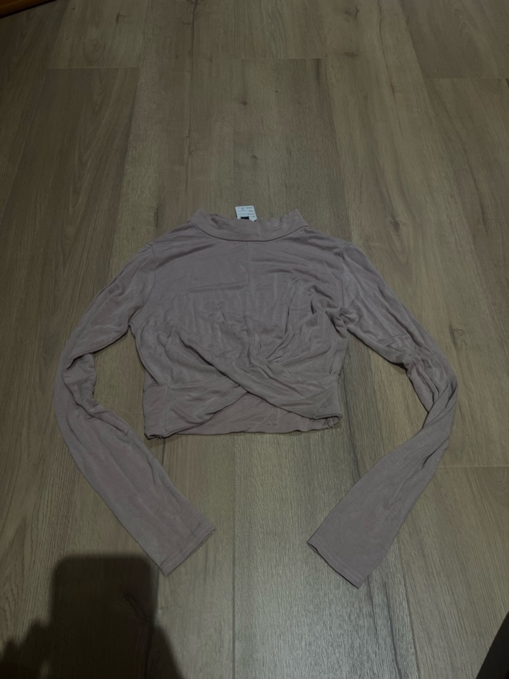 Women's Long Sleeve Cropped Top in dusty pink